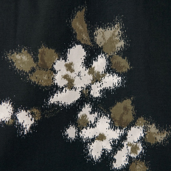 Reformation Ledell dress in Juliet - Picture 5 of 9